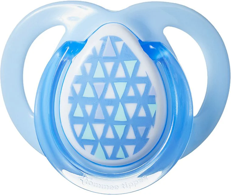 Силиконовая пустышка Tommee Tippee Moda Boy (0-6 мес.)