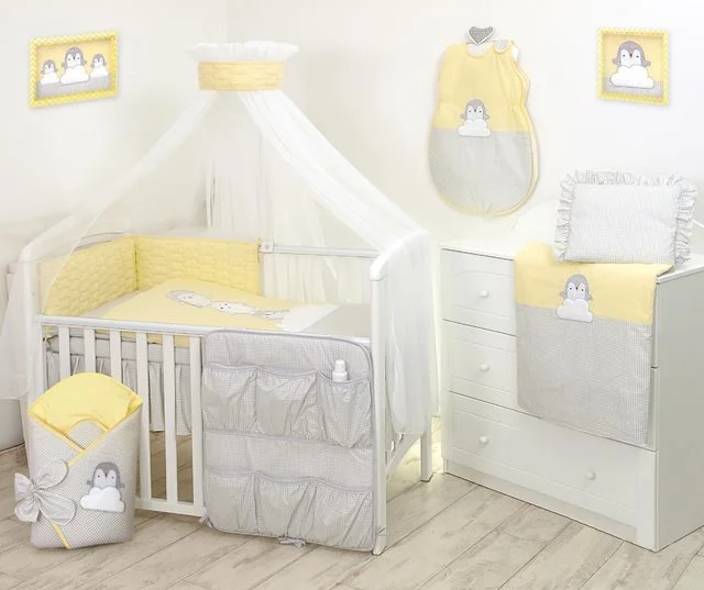 Set de lenjerie pentru patut Jolie Deluxe Pinguini galben, 3 piese foto