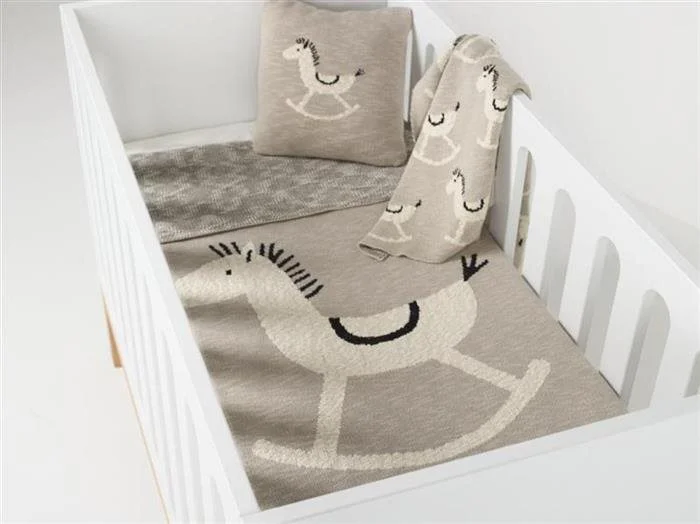Paturica crosetata QUAX Rocking Horse pentru casa si excursii, 80x65 cm foto