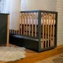 Детская кроватка Eucalyptus Mia Elite Premium поперечный маятник, Графит+Натуральный foto