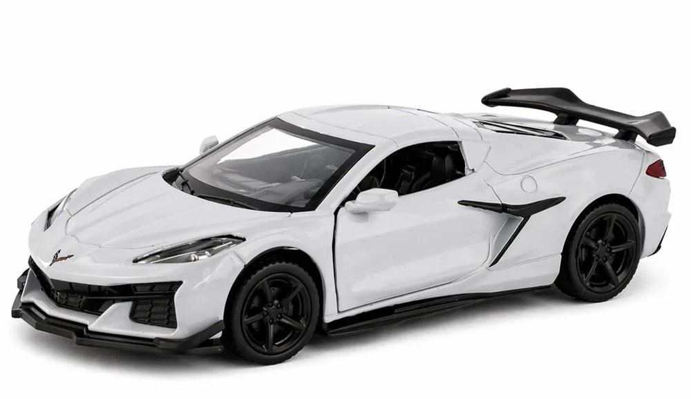 Masina din metal cu inertie Chevrolet Corvette C8 Z06 2024, 1:36, in sortiment foto