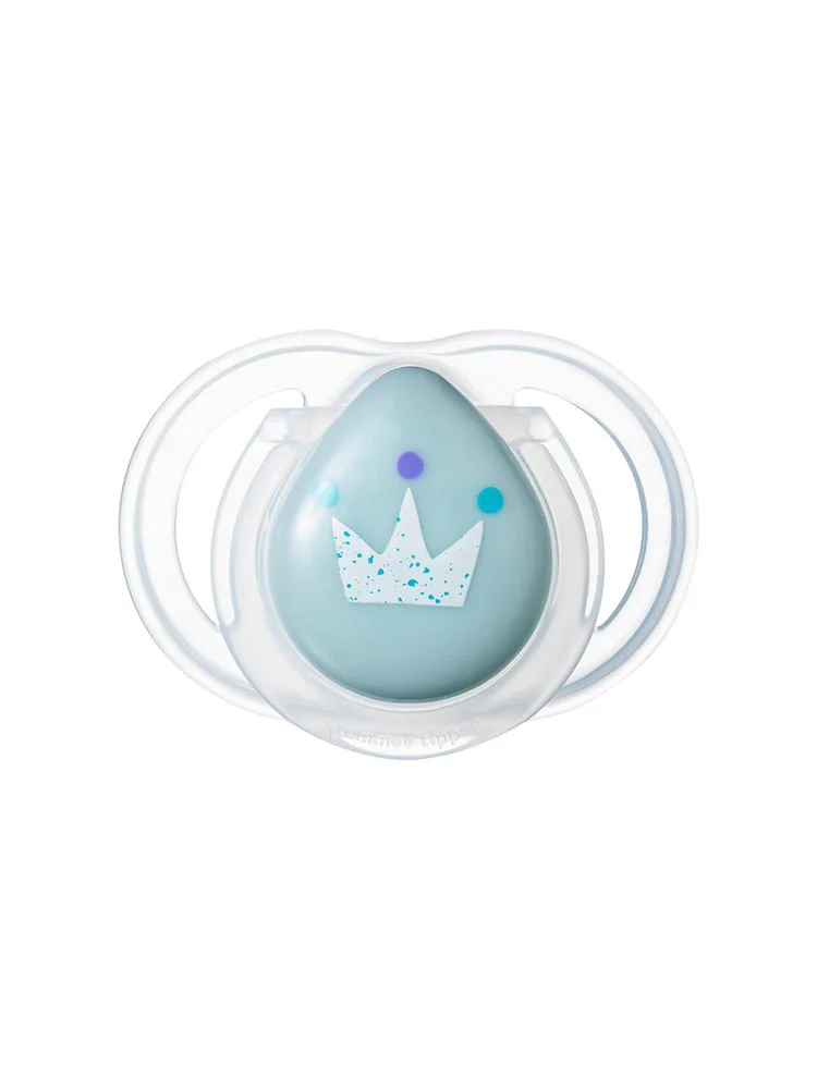Силиконовая oртодонтическая пустышка Tommee Tippee Newborn Boy (0-2 мес.)