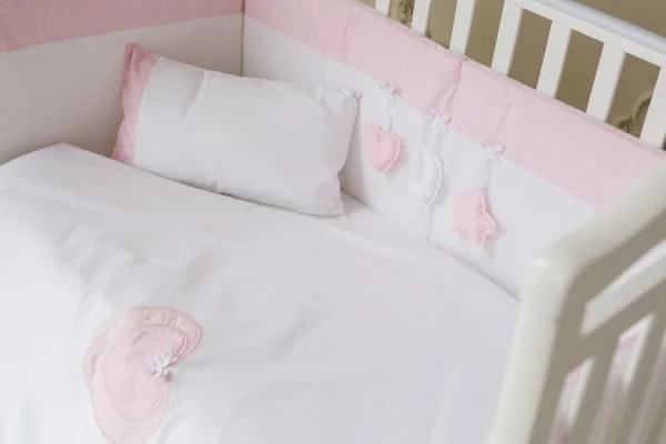 Aparator de patut Specialbaby Luli roz pe 4 laturi (Pentru patut de 120*60 cm)