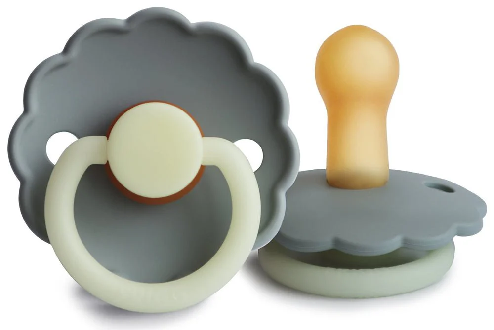 Круглая латексная пустышка FRIGG Daisy French Gray Night (0-6 мес.) foto
