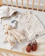Carter's Set 2 piese Salopeta si palarie cu dungi