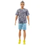 Papusa Barbie Ken Fashionist in tricou