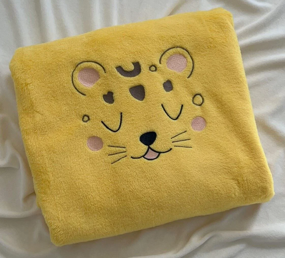 Cuvertura de plus Specialbaby Little Tiger's Yellow Heaven, 100x95 cm