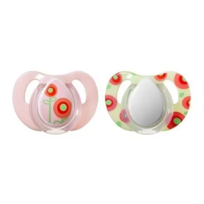 Комплект латексных пустышек Tommee Tippee в форме вишенок с рисунком (6-18 мес.), 2 шт.