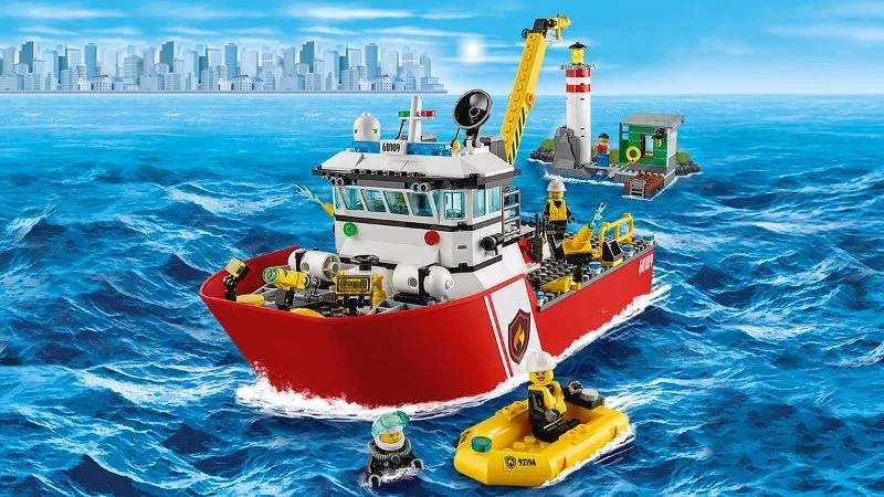 LEGO City - Пожарный катер foto