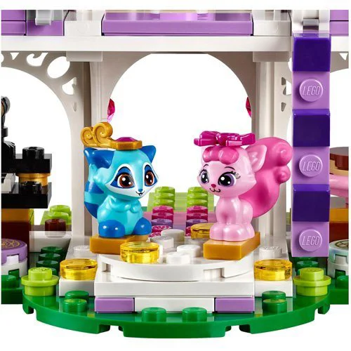 LEGO Disney Princess - Королевские питомцы: Замок foto