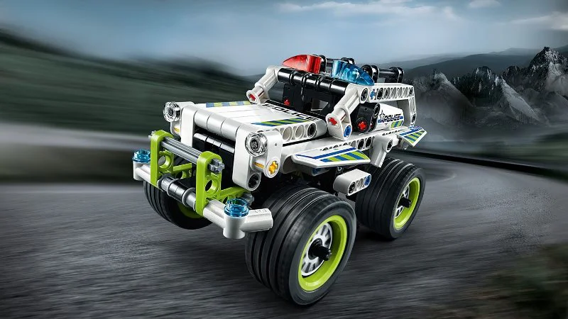LEGO Technic - Полицейский патруль foto