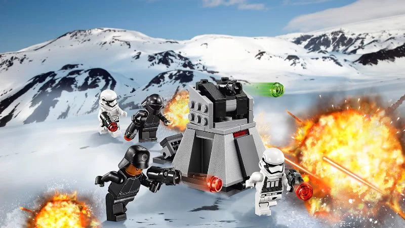 LEGO Star Wars - Боевой набор Первого Ордена foto