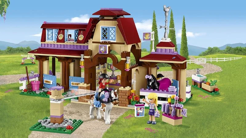 LEGO Friends - Heartlake Riding Club foto