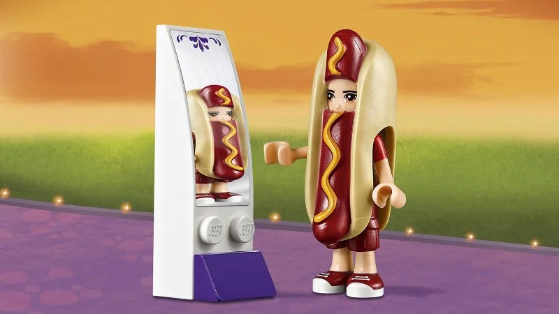 LEGO Friends - Фургон с хот догами foto