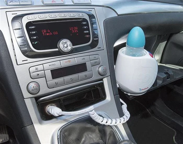 Incalzitor de biberoane/borcane Badabulle Easy+ pentru casa si masina
