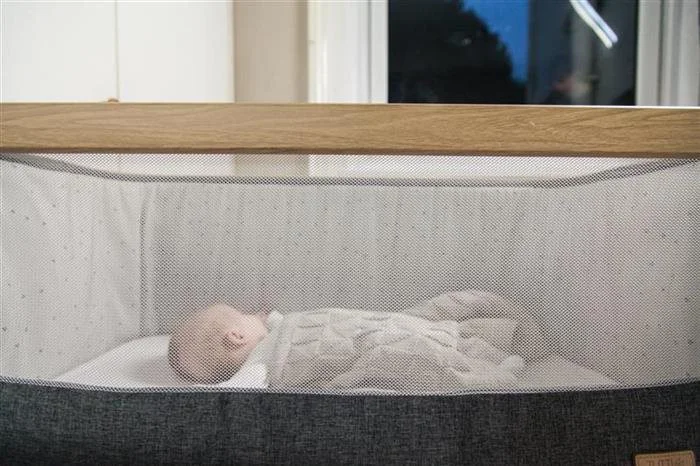 Patut 2 in 1 Tutti Bambini Co-Sleeper CoZee Oak