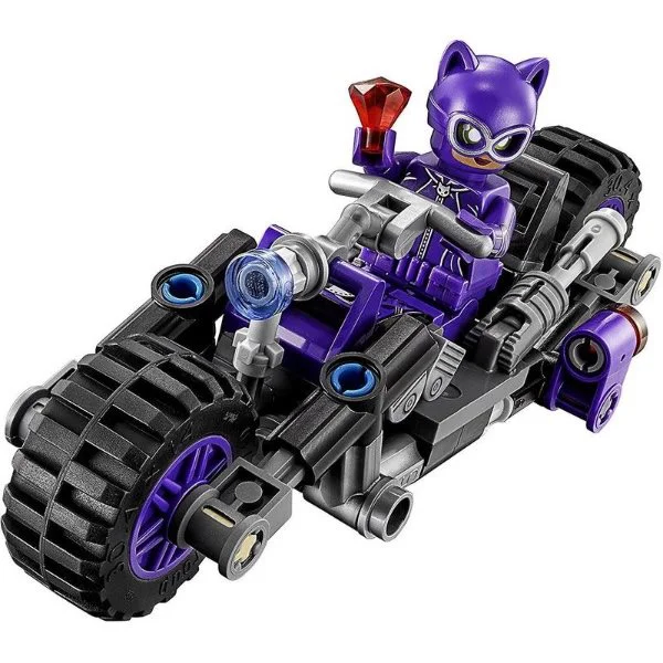 LEGO Batman Movie - Погоня за Женщиной-кошкой foto