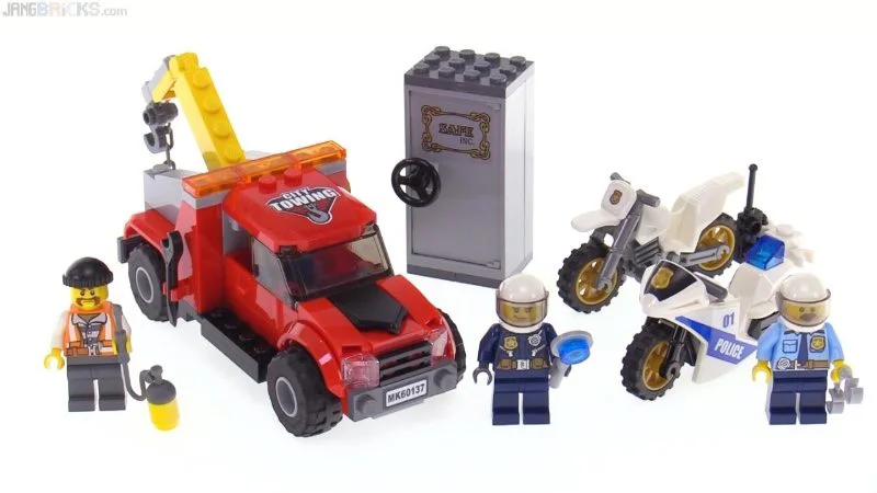 LEGO City - Побег на буксировщике foto