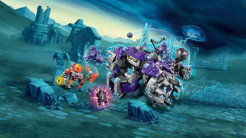 LEGO Nexo Knights - The Three Brothers foto