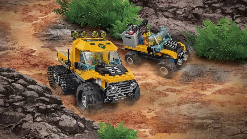 LEGO City - Jungle Halftrack Mission foto