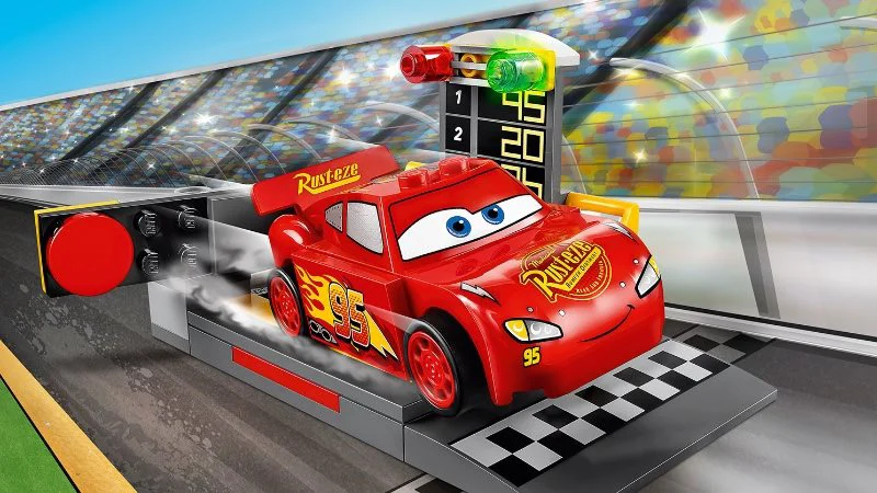 LEGO Juniors - Lightning McQueen’s Speed Launcher foto