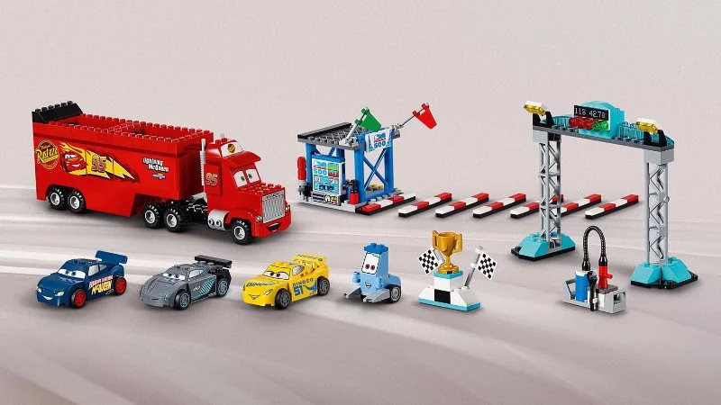 LEGO Juniors - Florida 500 Final Race foto