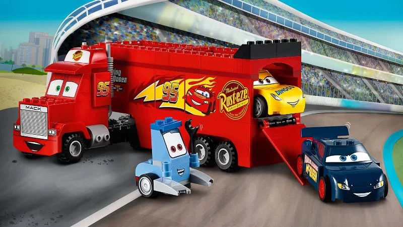 LEGO Juniors - Florida 500 Final Race foto