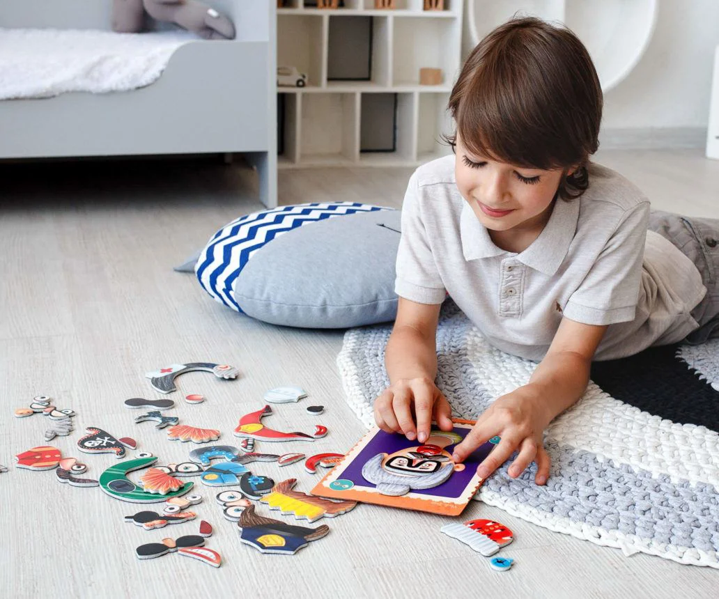 Магнитная настольная игра Vladi Toys Украшаем лица