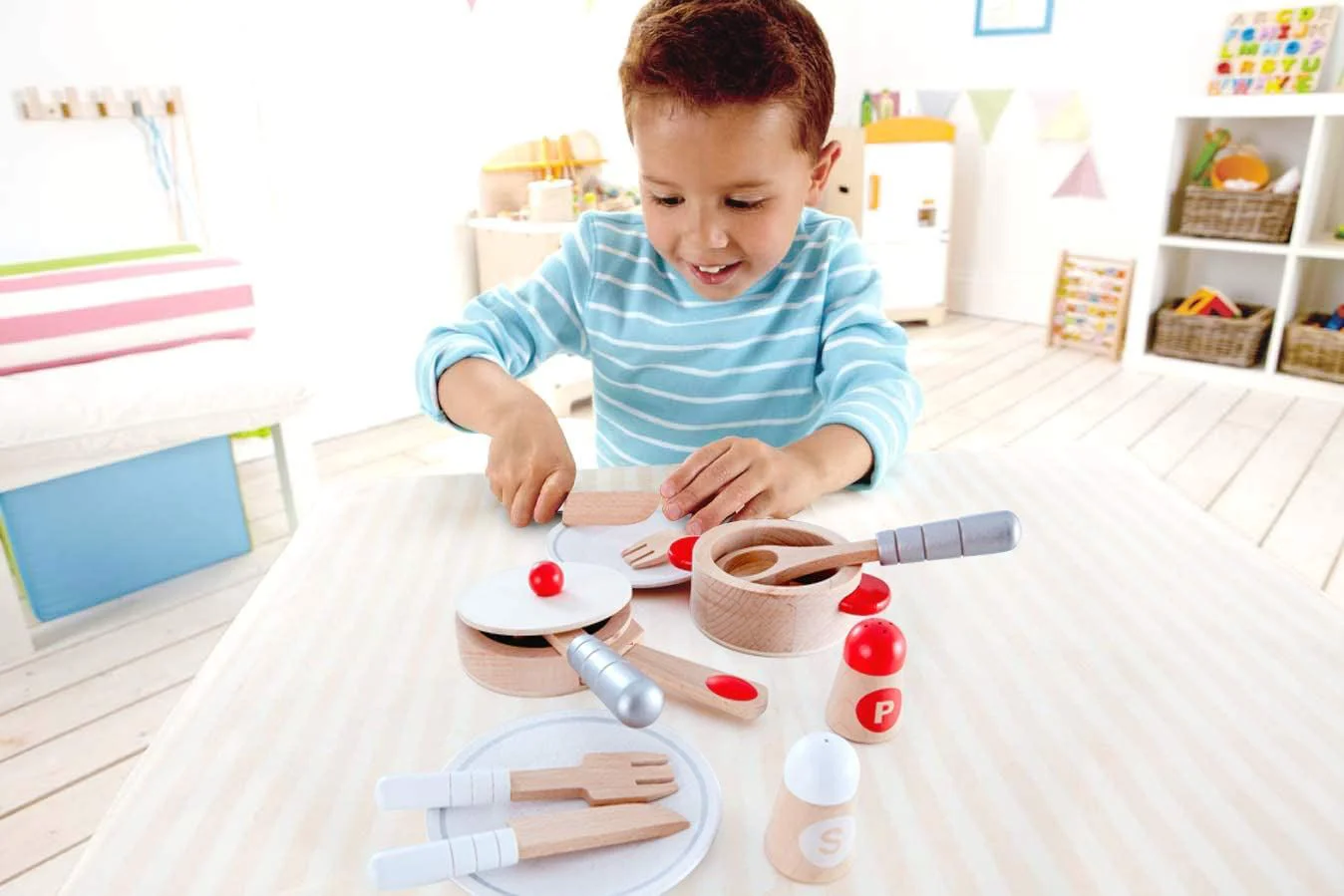 Set de jucarie Hape Tacamuri de gatit si servit foto