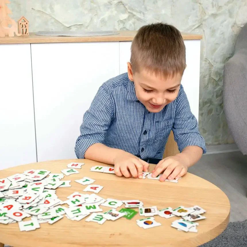 Joc educativ Vladi Toys 44 Pisoi, Cuvinte