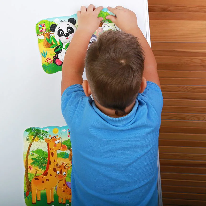 Puzzle magnetic Vladi Toys Ursi Panda А5, 12 piese