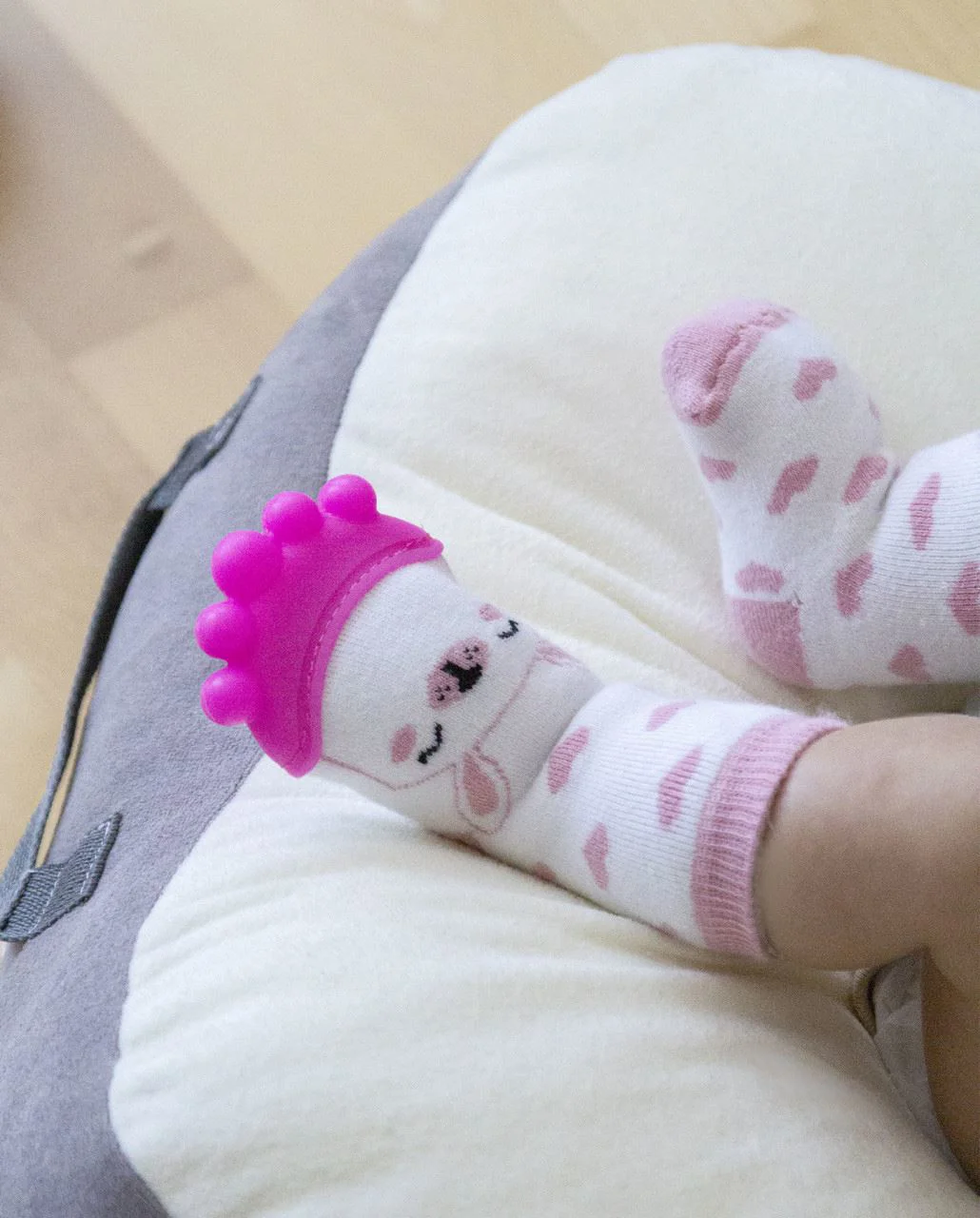 Sosete cu accesoriu dentitie BabyJem Fetite (6-12 luni)