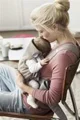 Marsupiu anatomic BabyBjorn Mini Greige cu pozitii multiple de purtare, Mesh