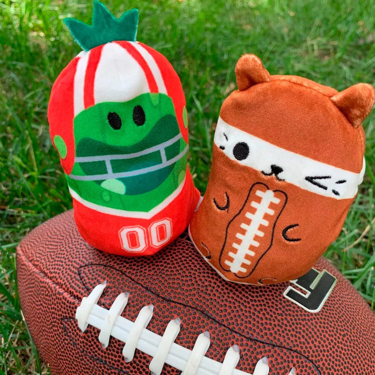 Мягкая игрушка 2 в 1 Cats Vs Pickles Котик и огурчик Спортсмены, 15 см