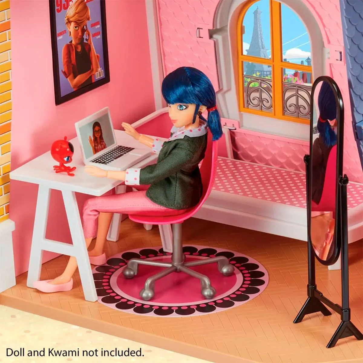 Set de joaca 2 in 1 Miraculous Dormitorul si balconul lui Marinette