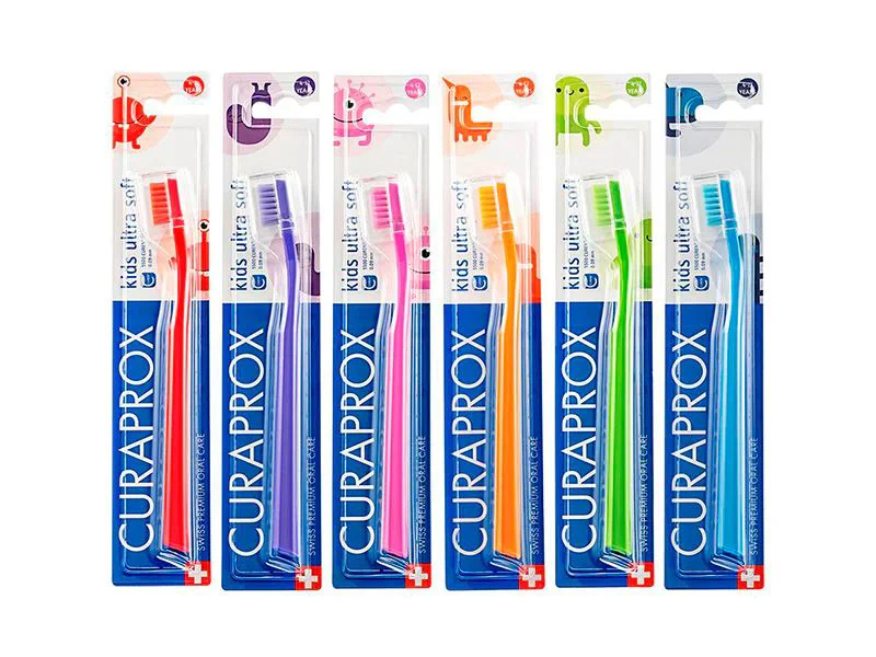 Зубная щетка детская Curaprox Kids Ultra Soft (4-12 лет) foto