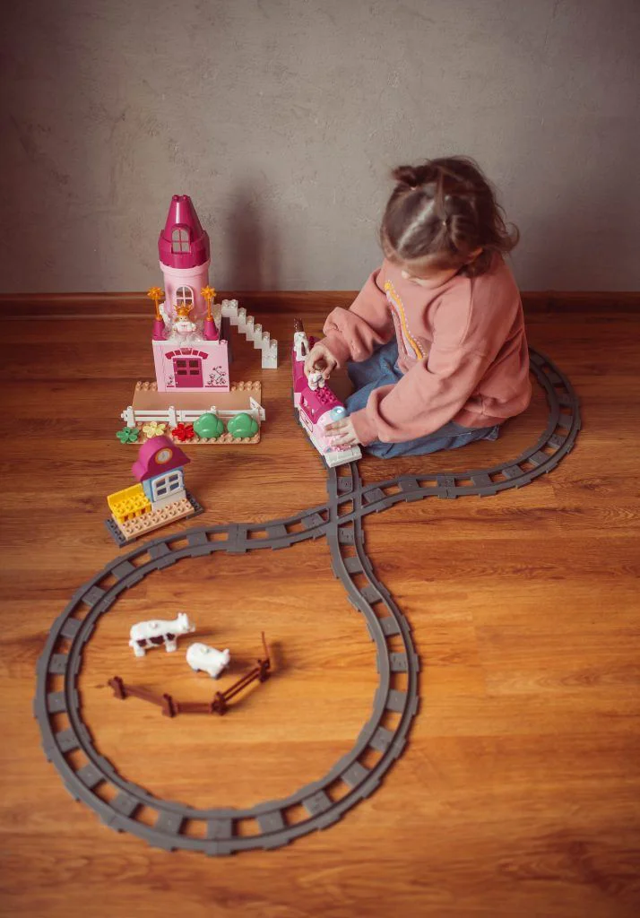 Set de constructie Blocki Mubi Castelul Printesei Lily cu sunete si lumini