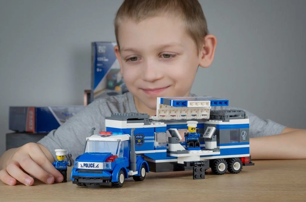 Set de constructie Blocki Sectie mobila de politie, 332 el.
