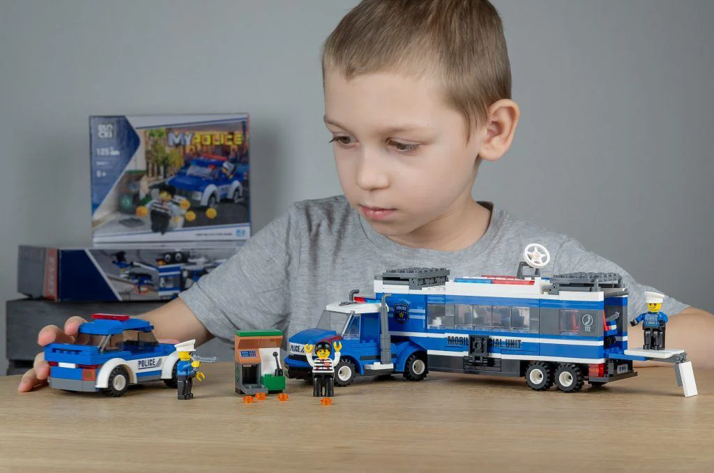 Set de constructie Blocki Sectie mobila de politie, 332 el.