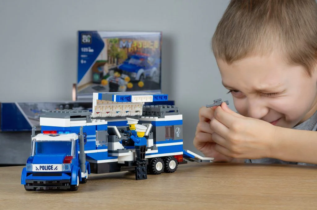 Set de constructie Blocki Sectie mobila de politie, 332 el.
