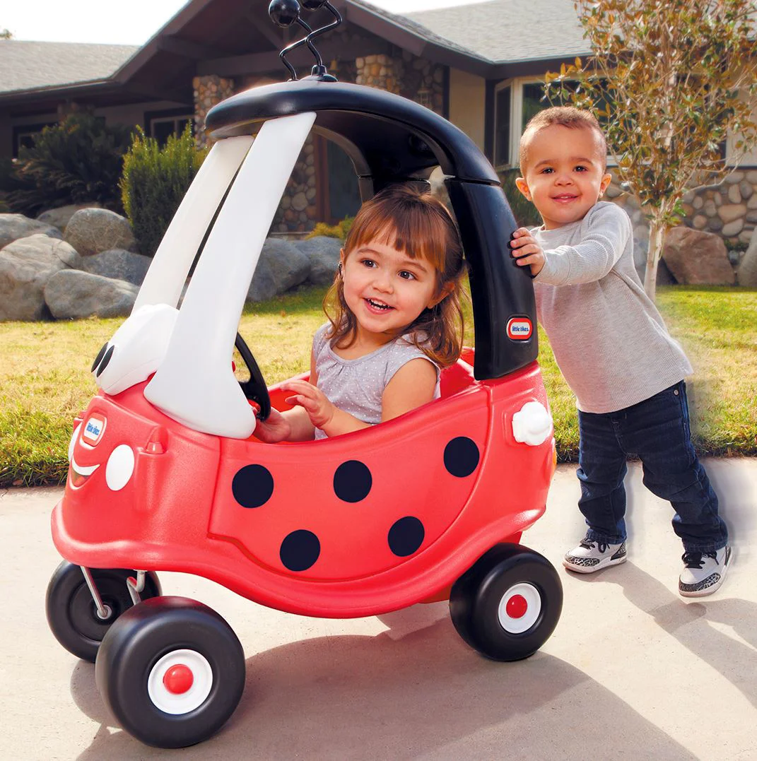 Masinuta pentru copii  Little Tikes Cozy Coupe Buburuza