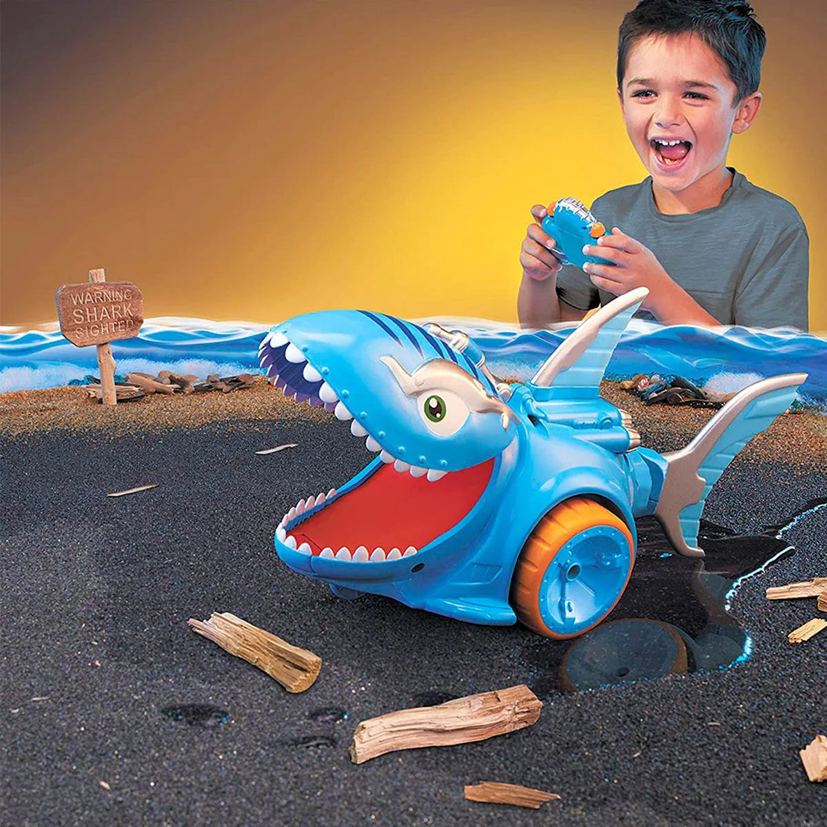 Jucarie interactiva Little Tikes Rechin cu RC Shark Strike