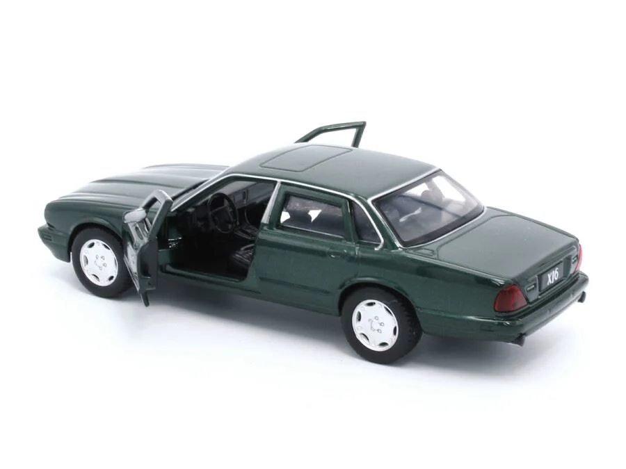 Модель автомобиля Jaguar XJ6, 1:36, Emerald Green Механизм обратного хода, синхрон