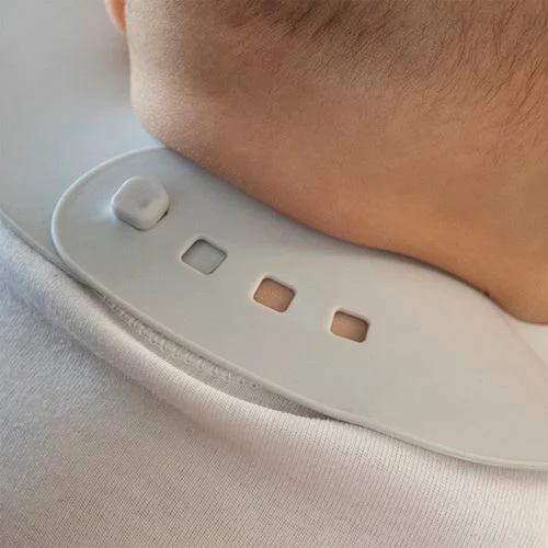 Силиконовый нагрудник мягкий BabyOno с регулируемой застежкой foto