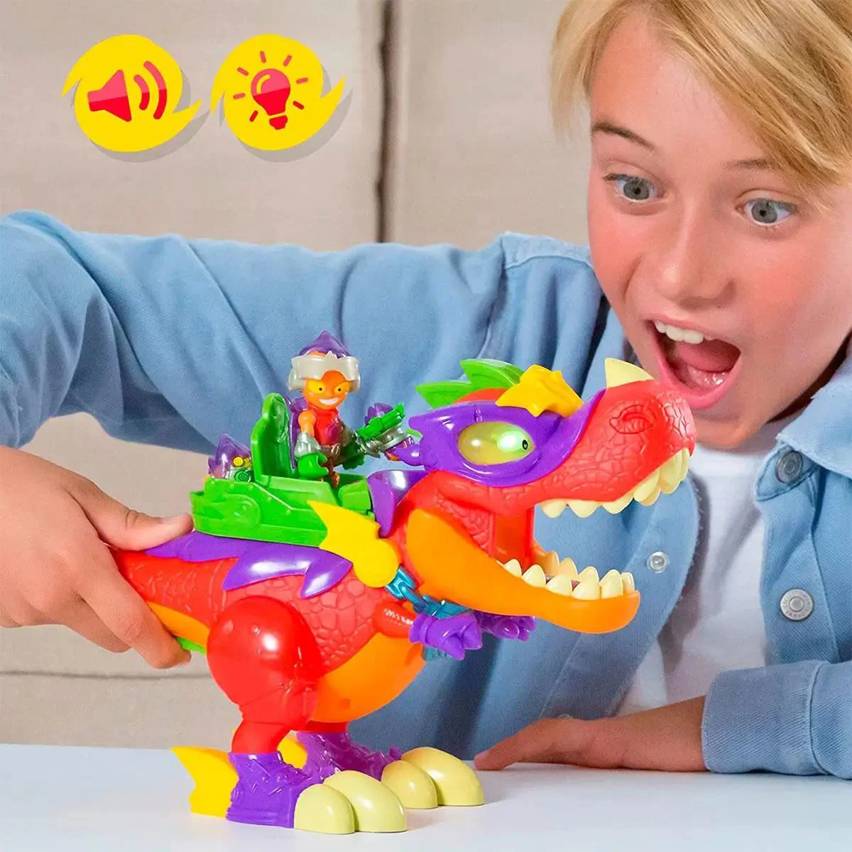 Игровой набор SuperThings Супердино В-Рекс (со звуками, светом и фигурками)