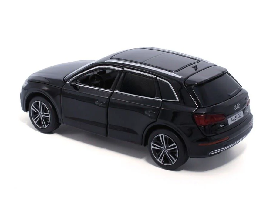 Macheta auto Tayumo Audi Q5 Negru, 1:32