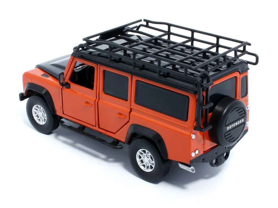 Macheta auto Tayumo Land Rover Defender 110 Tangiers Portocaliu, 1:32