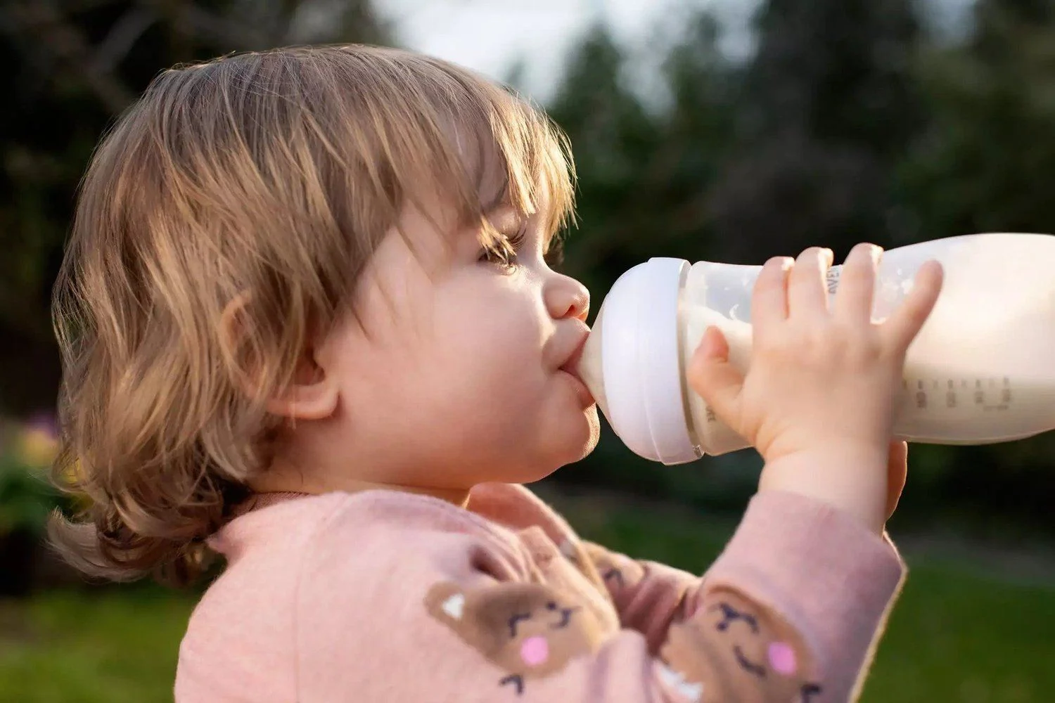 Tetina din silicon Philips Avent Natural Response (3+ luni), 2 buc.