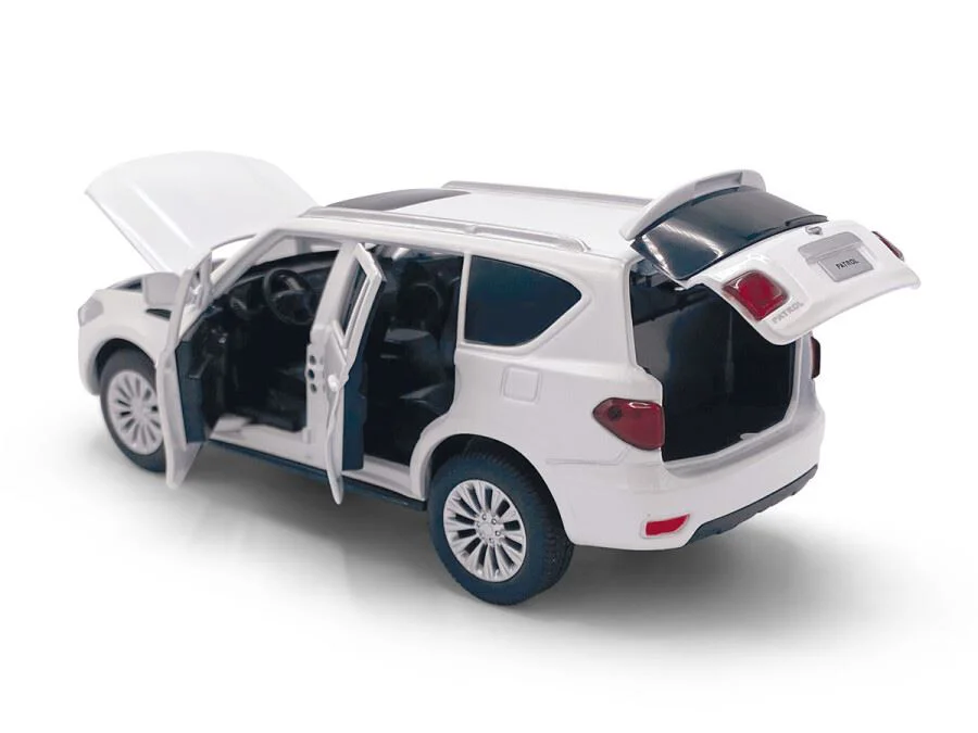 Модель автомобиля Tayumo Nissan Patrol Y62 Белый, 1:32