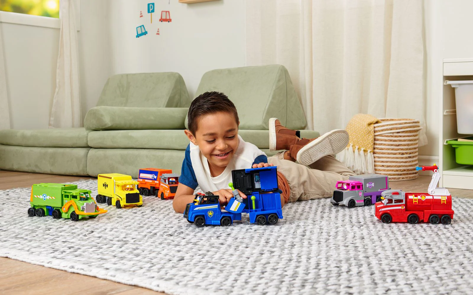 Masinuta Paw Patrol Camion cu figurina si accesorii